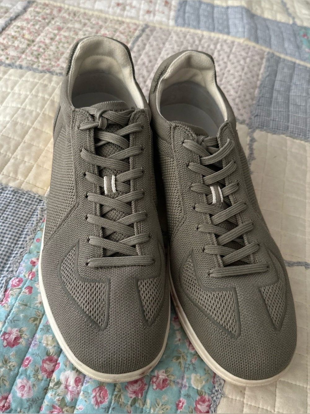 Rothy’s sneakers, olive green, M11